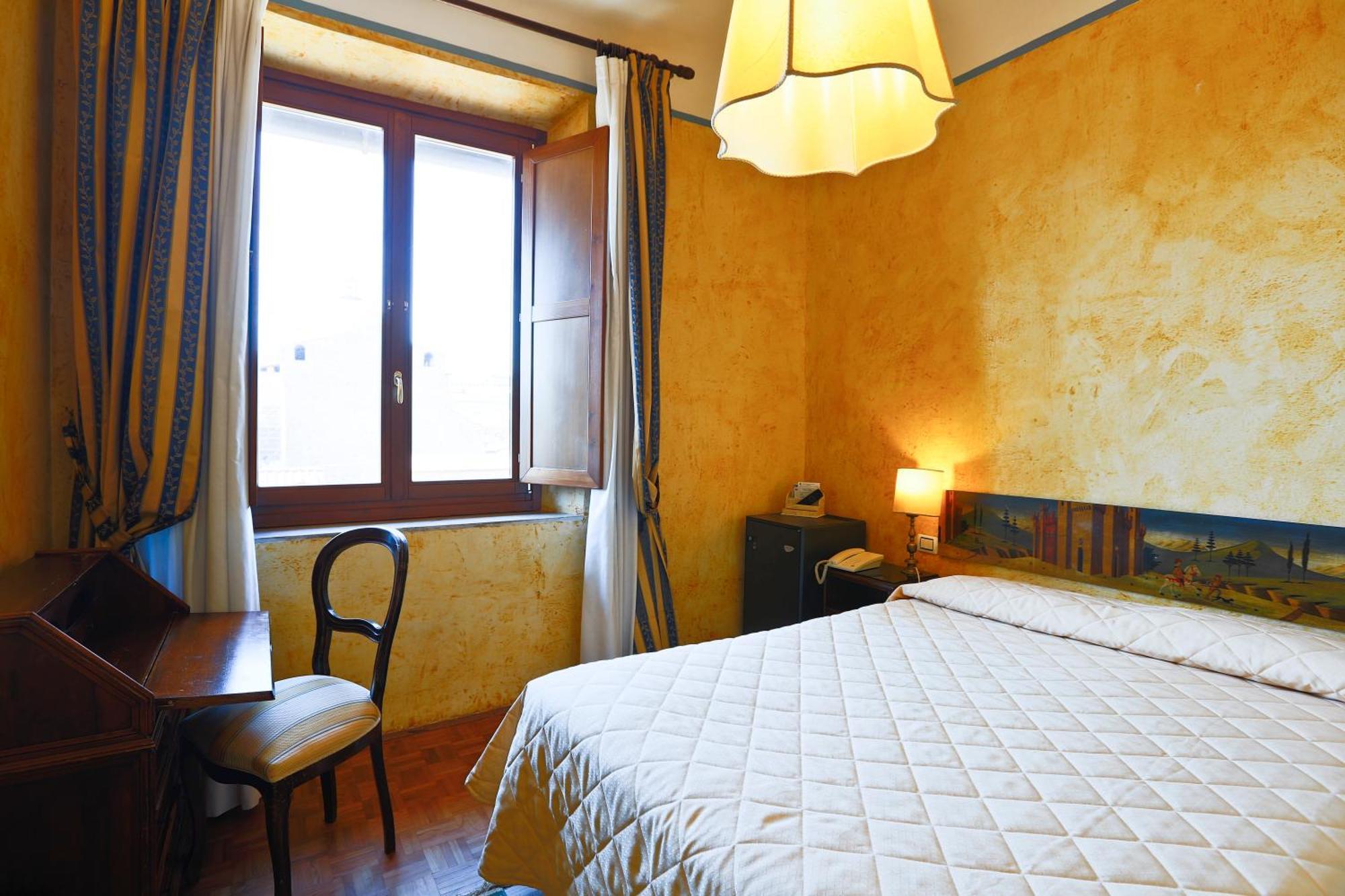 Single Room,685675236:JPEG